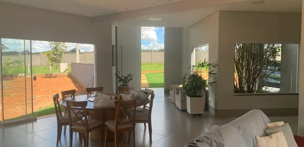 Casa de Condomínio com 3 Quartos para venda ou aluguel, 1810m² no , Bela Vista de Goiás