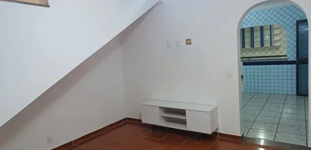 Casa com 2 Quartos para alugar, 110m² no Cidade Intercap, Taboão da Serra