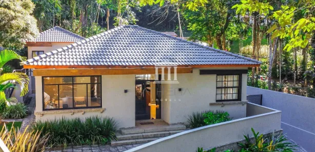 Casa de Condomínio com 4 Quartos à venda, 223m² no Posse, Teresópolis