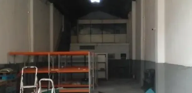 Galpão / Depósito / Armazém para alugar, 350m² no Penha, Rio de Janeiro