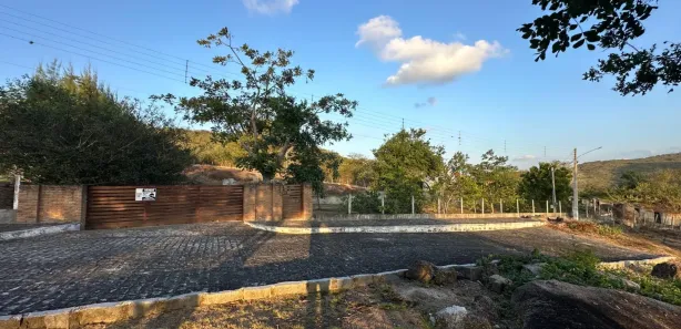 Fazenda / Sítio / Chácara com 2 Quartos à venda, 3813m² no Serras do Vale, Caruaru