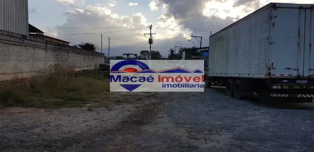 Galpão / Depósito / Armazém para alugar, 950m² no Cabiúnas, Macaé