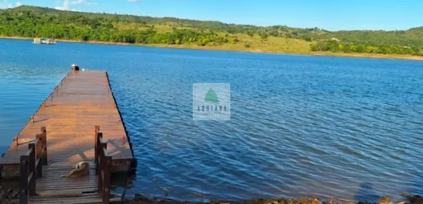 Casa de Condomínio com 5 Quartos para alugar, 840m² no , Alexânia