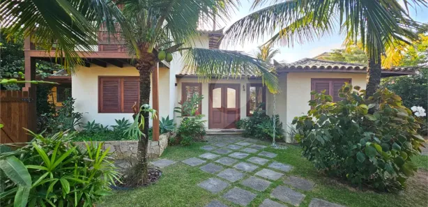 Casa de Condomínio com 4 Quartos para venda ou aluguel, 240m² no Rasa, Armação dos Búzios