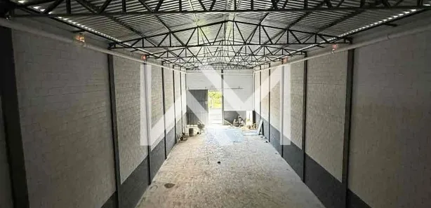 Galpão / Depósito / Armazém para alugar, 526m² no Jardim Jóia, Arujá
