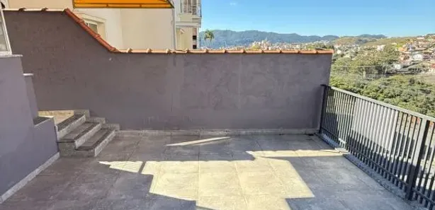 Sobrado com 3 Quartos à venda, 169m² no Jardim Vitória, Poços de Caldas