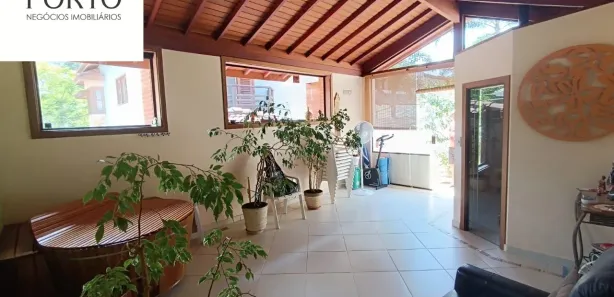 Sobrado com 6 Quartos para alugar, 400m² no Villaggio Capríccio, Louveira