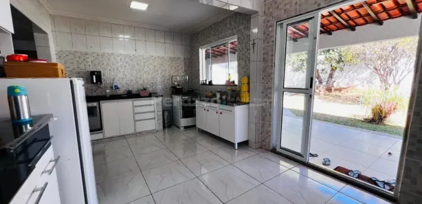 Casa de Condomínio com 3 Quartos à venda, 832m² no Setor Habitacional Tororó, Brasília