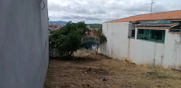 Terreno / Lote / Condomínio à venda, 300m² no Parque da Colina, Itatiba