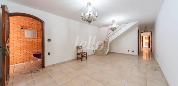 Casa com 3 Quartos para alugar, 216m² no Rudge Ramos, São Bernardo do Campo