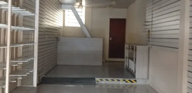 Galpão / Depósito / Armazém para alugar, 100m² no Centro, Niterói