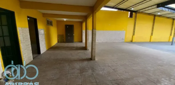 Loja / Salão / Ponto Comercial para alugar, 300m² no Centro, Queimados