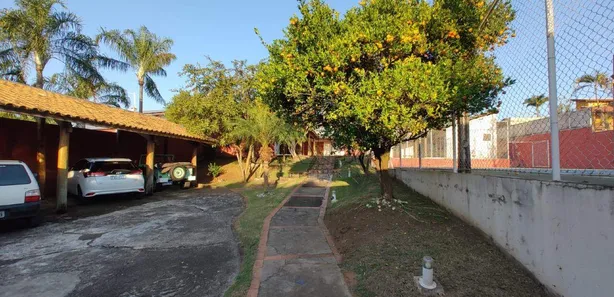 Fazenda / Sítio / Chácara com 6 Quartos à venda, 350m² no Colinas do Piracicaba (Ártemis), Piracicaba