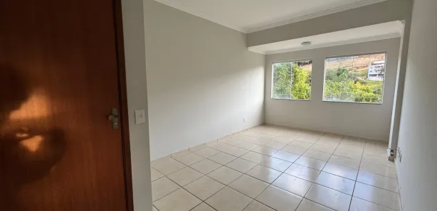 Apartamento com 2 Quartos para alugar, 102m² no Ferreira, São Lourenço