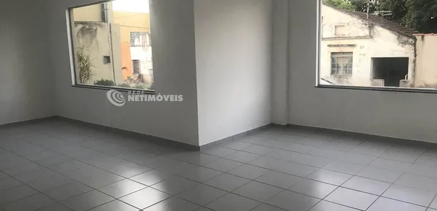 Loja / Salão / Ponto Comercial à venda, 32m² no Centro, Florestal