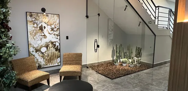 Conjunto Comercial / Sala para alugar, 43m² no Zona 01, Maringá