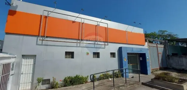 Prédio Inteiro para alugar, 600m² no Centro, Lauro de Freitas