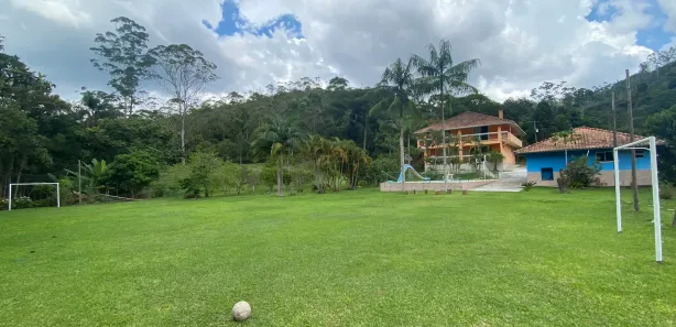 Fazenda / Sítio / Chácara com 3 Quartos à venda, 33000m² no Riograndina, Nova Friburgo