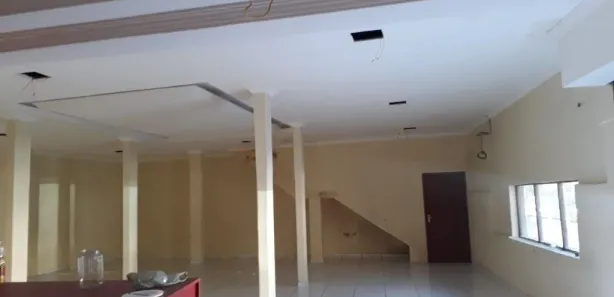 Loja / Salão / Ponto Comercial para alugar, 120m² no Centro, Macaé