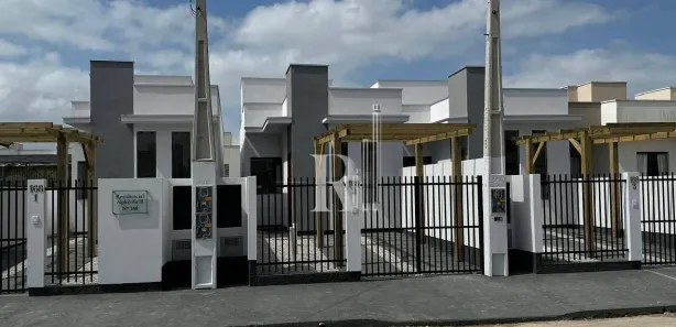 Casa com 2 Quartos para alugar, 54m² no Joaia, Tijucas