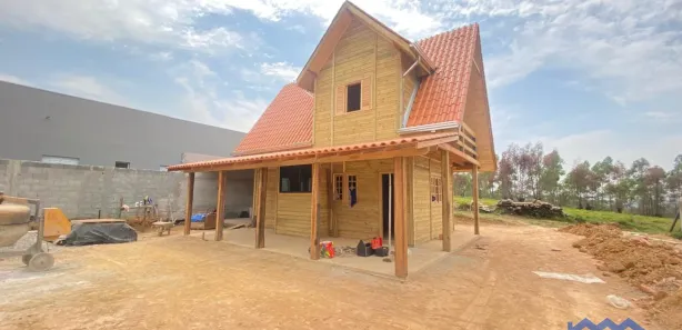 Fazenda / Sítio / Chácara com 2 Quartos à venda, 1000m² no Centro, Mairinque