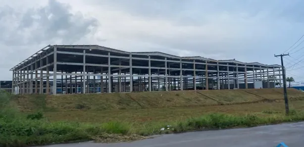 Galpão / Depósito / Armazém com 2 Quartos para alugar, 3600m² no Frexeiras, Escada