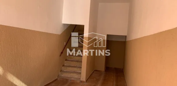 Casa Comercial com 1 Quarto para alugar, 60m² no Parque Pirajussara, Embu das Artes
