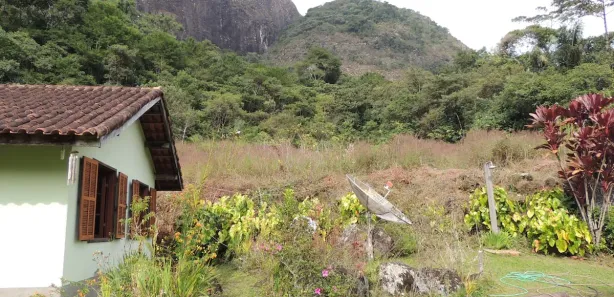 Fazenda / Sítio / Chácara com 2 Quartos à venda, 130m² no Parque Dom João VI, Nova Friburgo