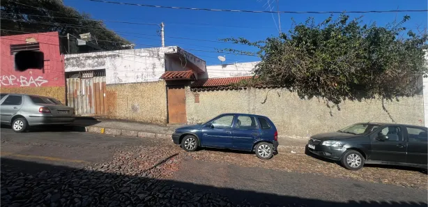 Loja / Salão / Ponto Comercial com 3 Quartos à venda, 280m² no Salgado Filho, Belo Horizonte