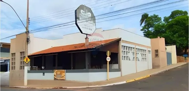 Loja / Salão / Ponto Comercial à venda, 310m² no Sorocabano, Jaboticabal