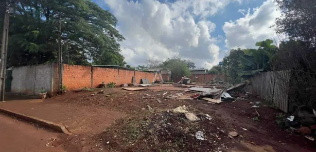 Terreno / Lote / Condomínio à venda, 300m² no Interlagos, Cascavel