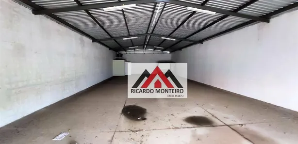 Galpão / Depósito / Armazém para alugar, 250m² no Jardim Regina (Moreira César), Pindamonhangaba