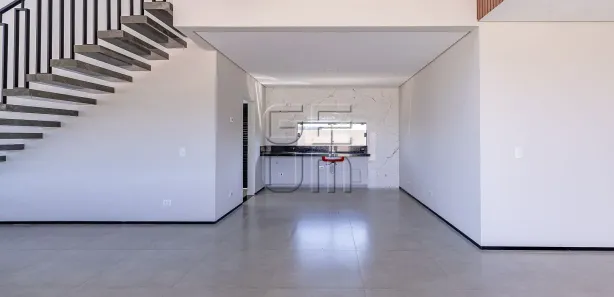 Sobrado com 3 Quartos à venda, 261m² no , Sertanópolis