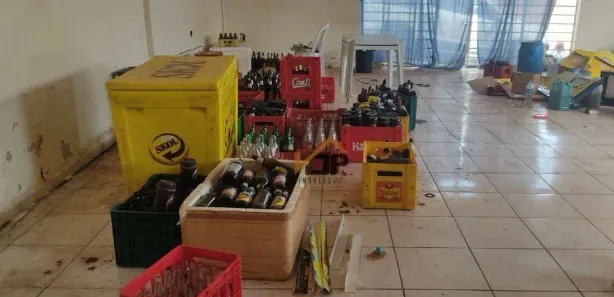 Loja / Salão / Ponto Comercial à venda, 118m² no Conjunto Habitacional Francisco Proenca, Ribeirão do Pinhal