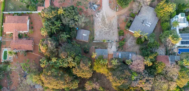 Terreno / Lote / Condomínio à venda, 2500m² no Park Way, Brasília
