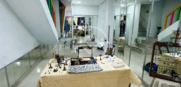 Loja / Salão / Ponto Comercial à venda, 43m² no Várzea, Teresópolis