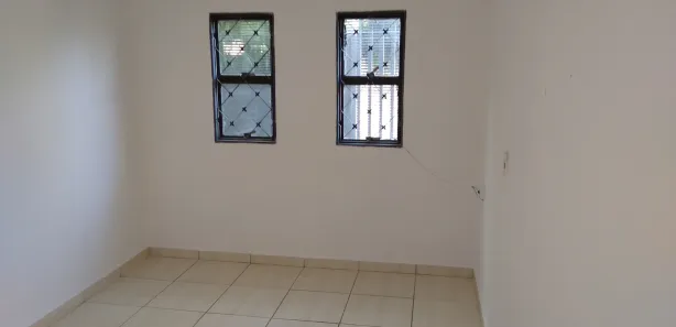 Casa com 3 Quartos para alugar, 135m² no Conjunto Habitacional Ana Jacinta, Presidente Prudente