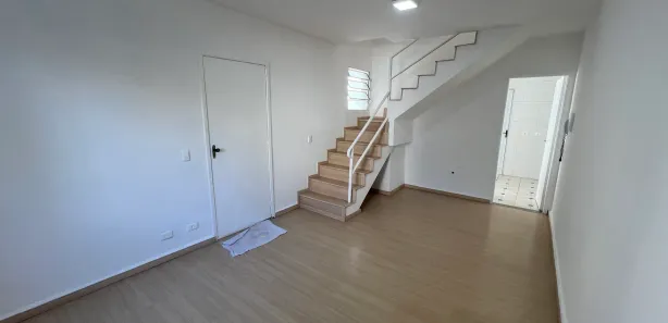 Casa de Condomínio com 2 Quartos para alugar, 60m² no Sítio das Paineiras/California, Barueri