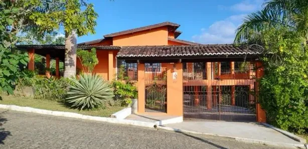 Casa com 6 Quartos para venda ou aluguel, 300m² no , Paudalho