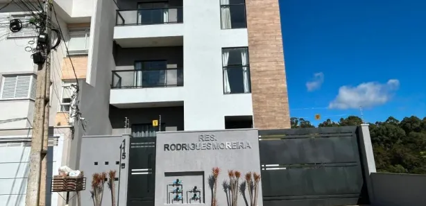 Apartamento com 3 Quartos para alugar, 90m² no Nhá Chica, Pouso Alegre