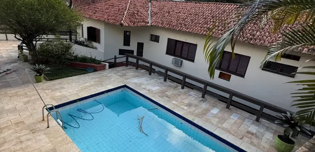 Sobrado com 4 Quartos para alugar, 394m² no São Francisco, Niterói