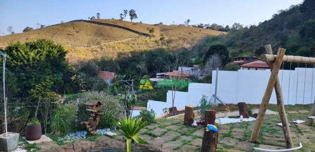 Fazenda / Sítio / Chácara com 3 Quartos à venda, 220m² no Laranja Azeda, Bom Jesus dos Perdões