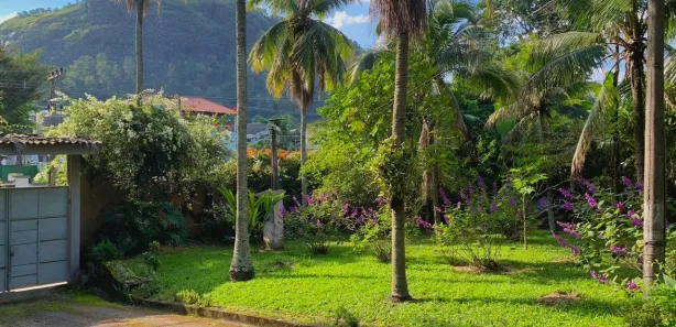 Fazenda / Sítio / Chácara com 4 Quartos à venda, 8000m² no Jacarepaguá, Rio de Janeiro