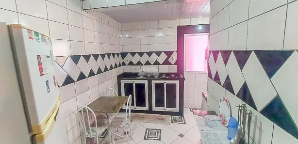 Sobrado com 4 Quartos à venda, 281m² no Guarani, Colombo