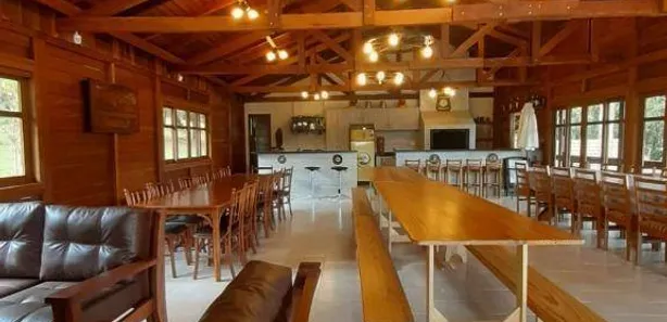 Fazenda / Sítio / Chácara com 3 Quartos à venda, 230m² no Salgadinho, Campo Largo