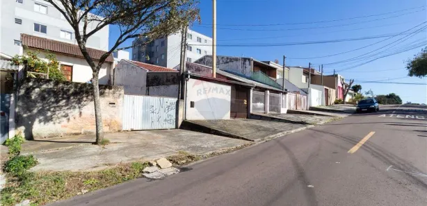 Terreno / Lote / Condomínio à venda, 131m² no Pinheirinho, Curitiba
