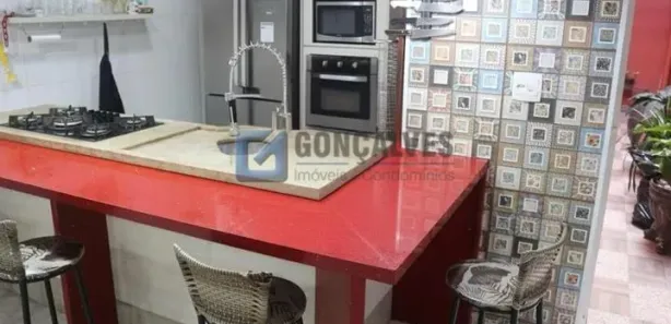 Sobrado com 4 Quartos para alugar, 570m² no Mauá, São Caetano do Sul