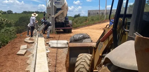 Terreno / Lote / Condomínio à venda, 2000m² no Almeida Prado, Igaratá