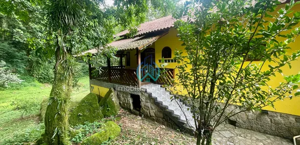 Casa de Condomínio com 2 Quartos à venda, 100m² no Limoeiro, Guapimirim