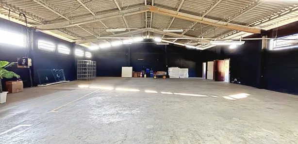 Galpão / Depósito / Armazém para alugar, 650m² no Velha Central, Blumenau
